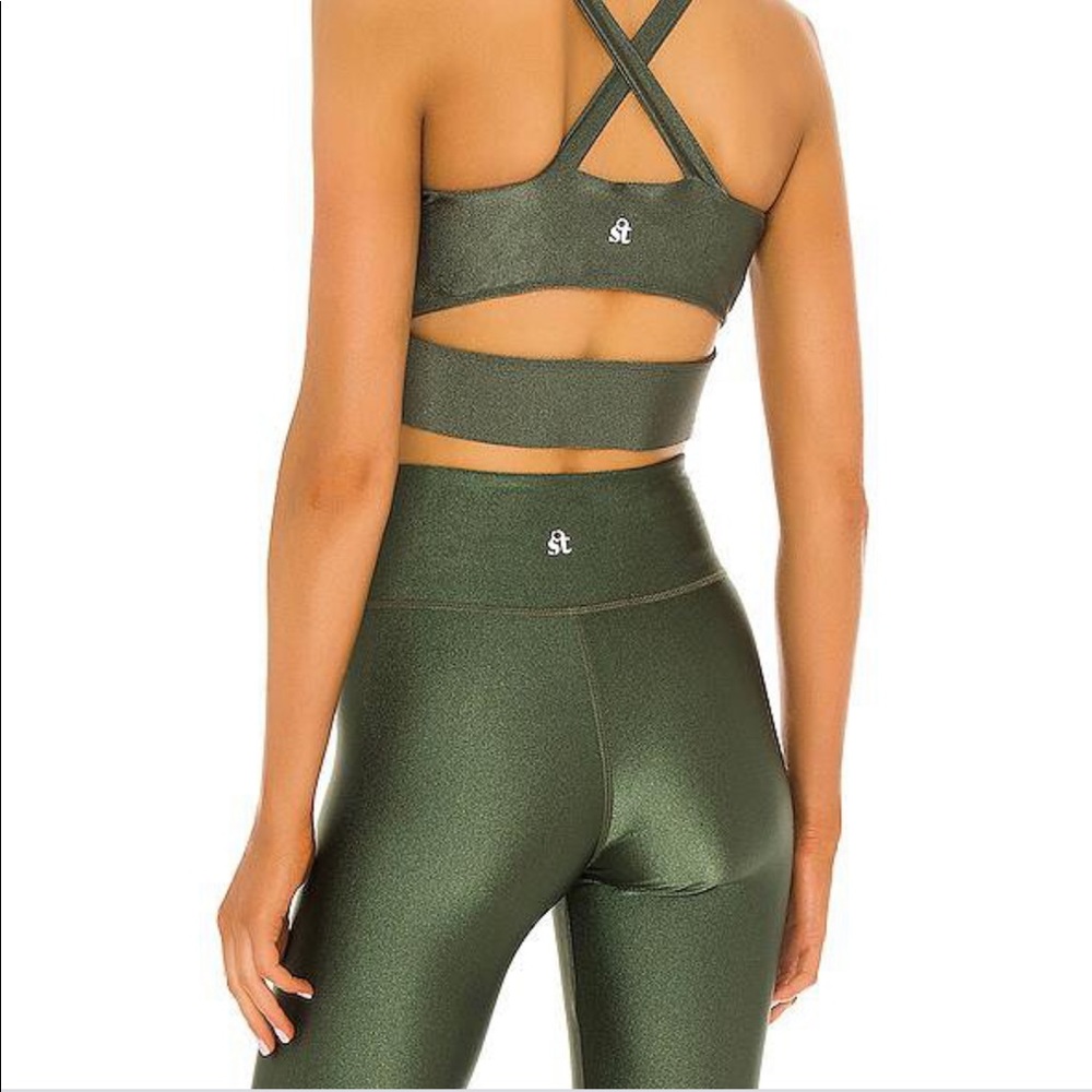 STRUT THIS- Jade Satin Leggings. Size Large